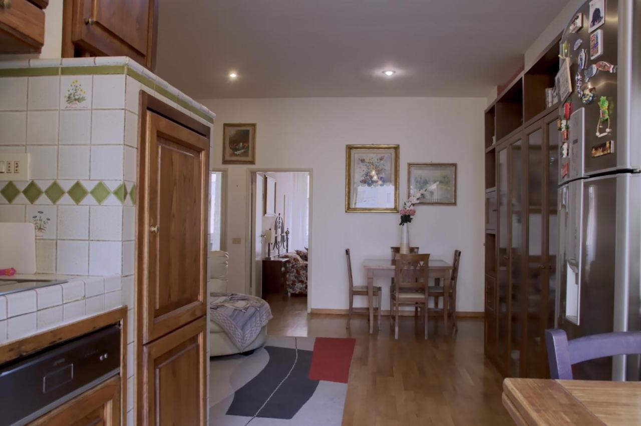 Grandma'S House Apartment Флоренция Екстериор снимка